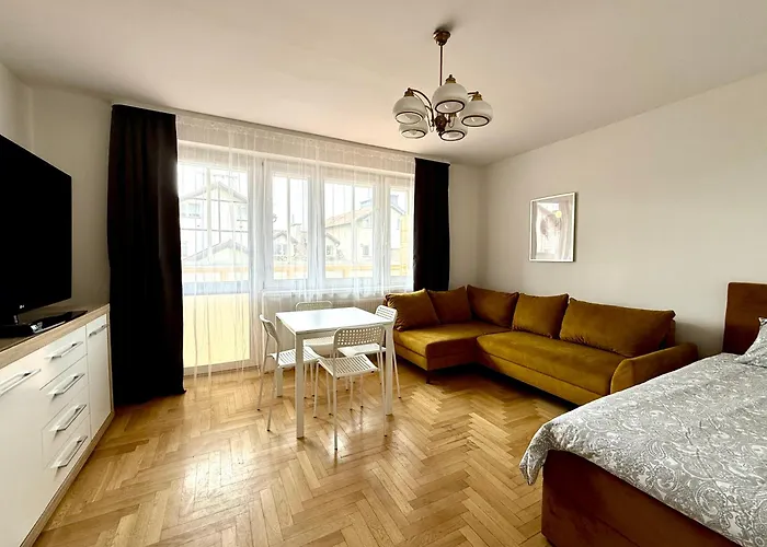 Daire Orunia Na Parterze *